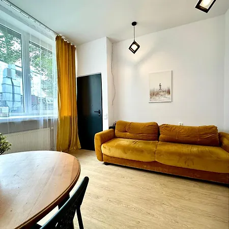 Na Monciaku Xxi & Parking Apartment